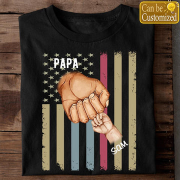 Dad Grandpa Papa Father's Day Shirt Personalized Holding Hands Grandfather and Grandchildren Customized Name Fathers Tee